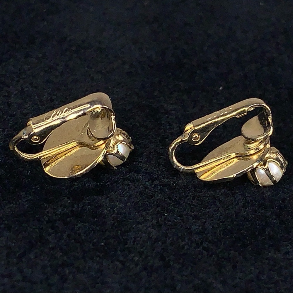 Vintage Coro Seashell Earrings Ivory Pearl Accent Yellow Gold Mermaid Gift - Picture 6 of 9